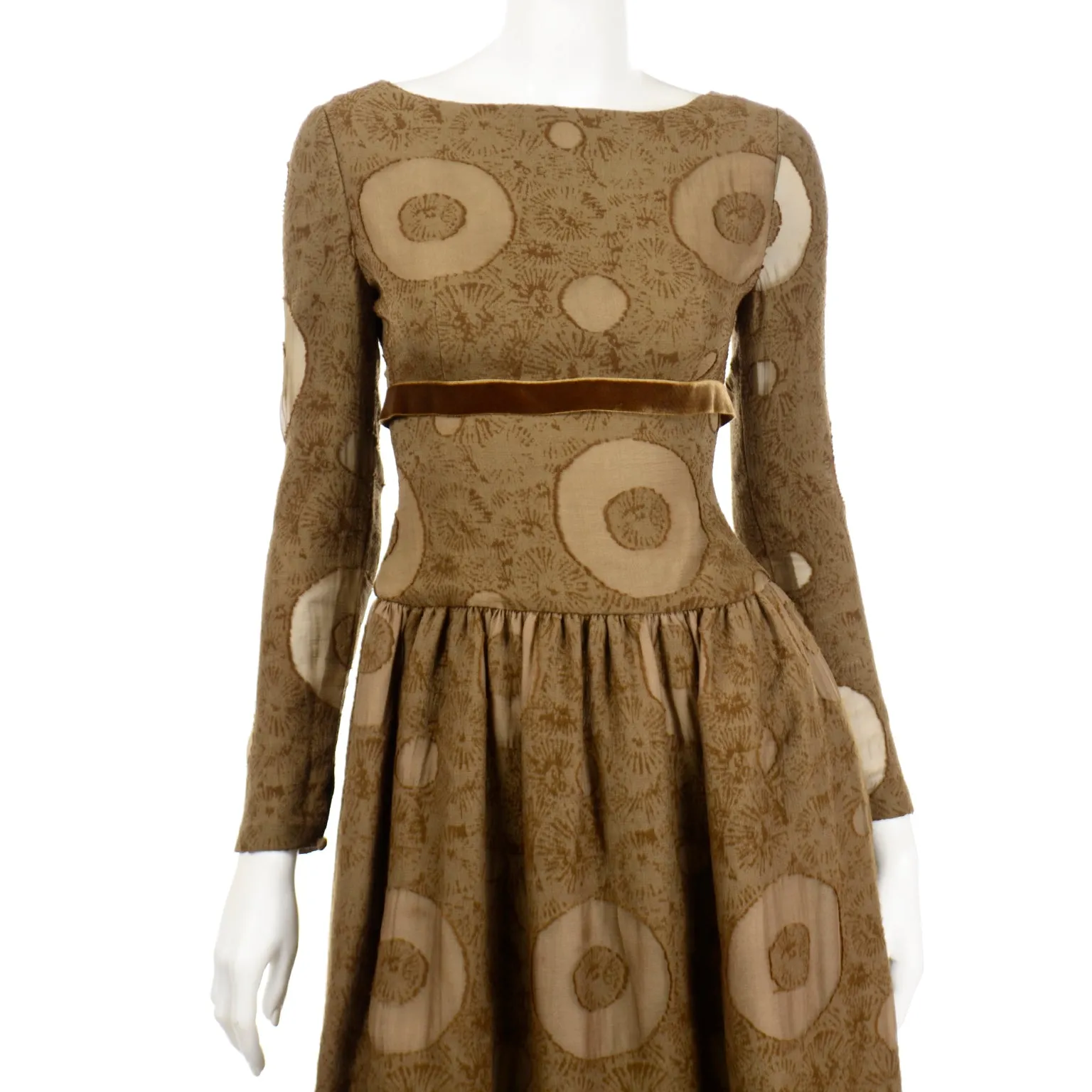 1970s Bill Blass Vintage Brown Circle Print Silk Dress w/ Velvet Ribbon