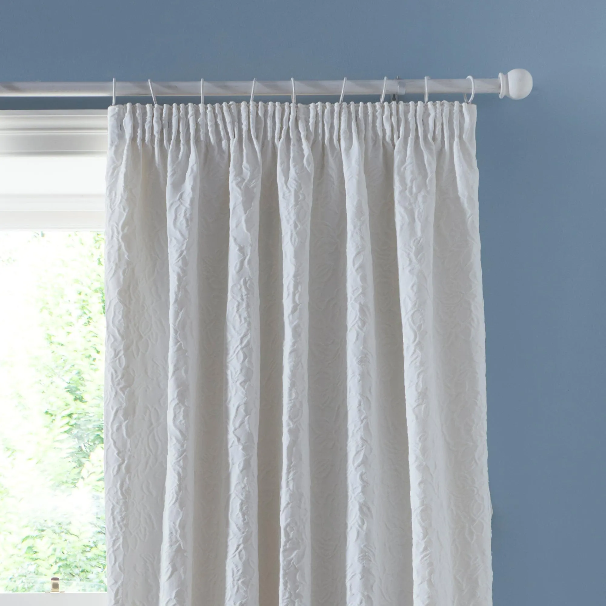 Appletree Heritage Collier Pencil Pleat Curtains - White