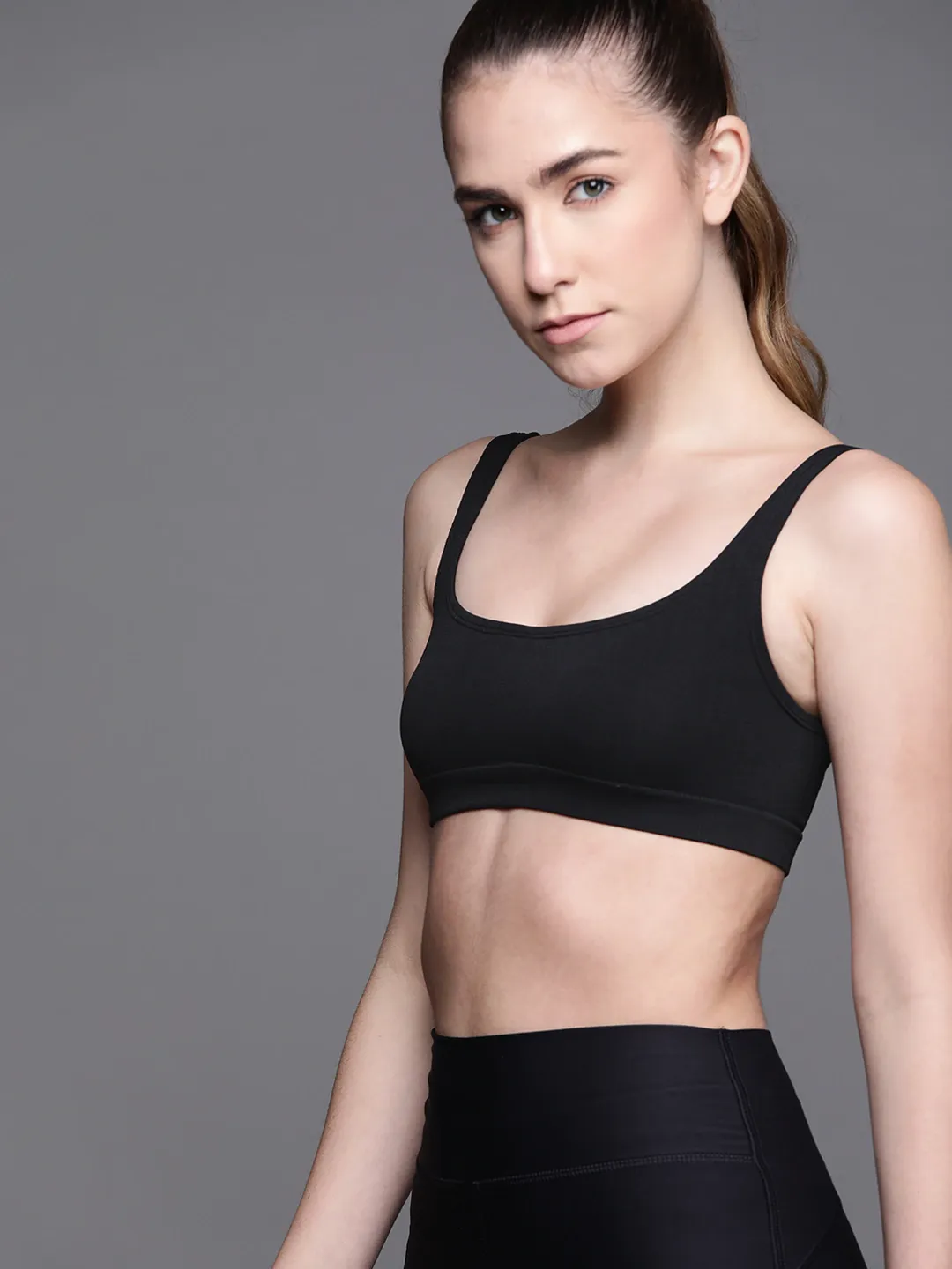 BLACK NON WIRED NON PADDED SPORT BRA