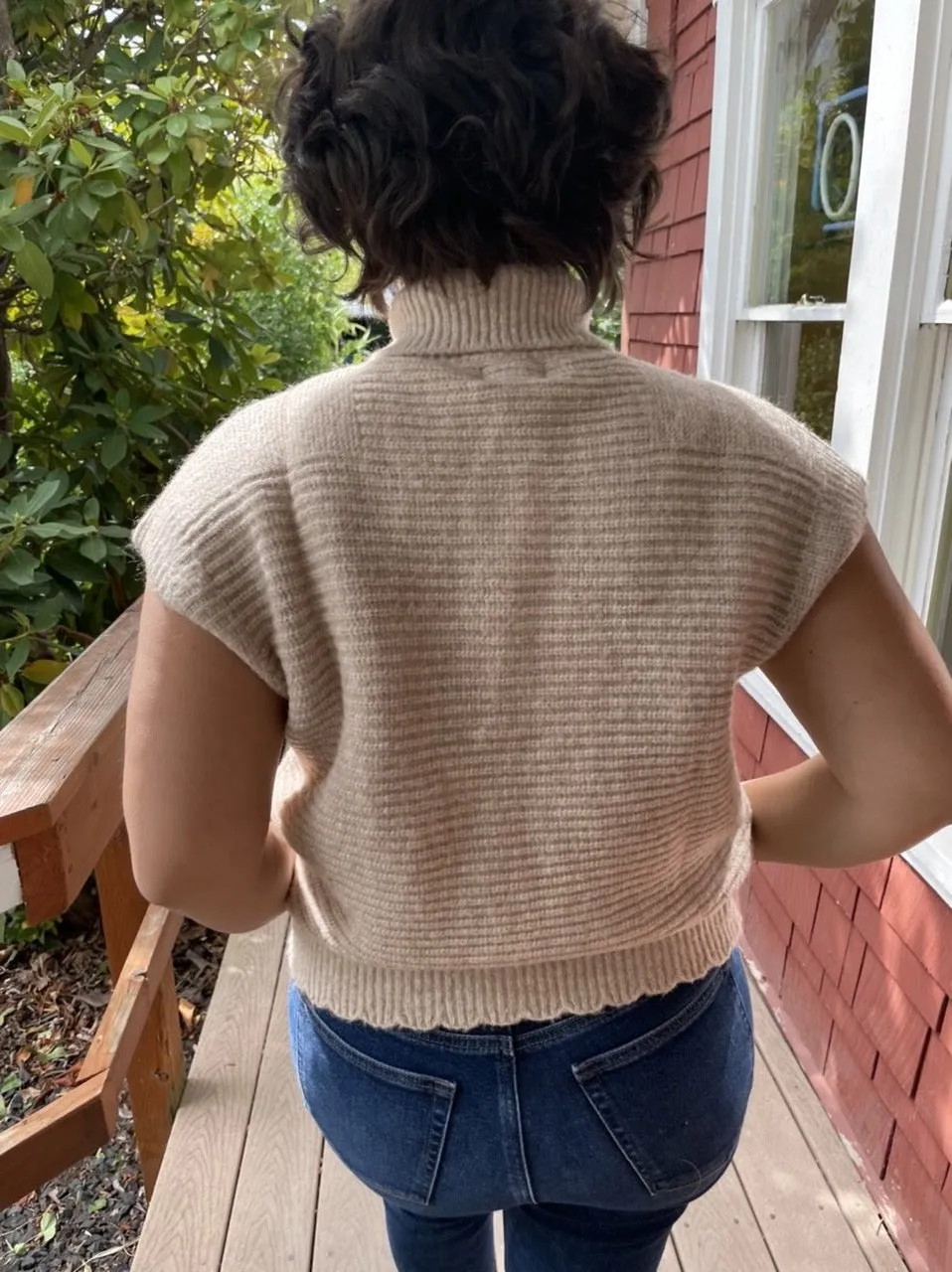 Neli Sweater