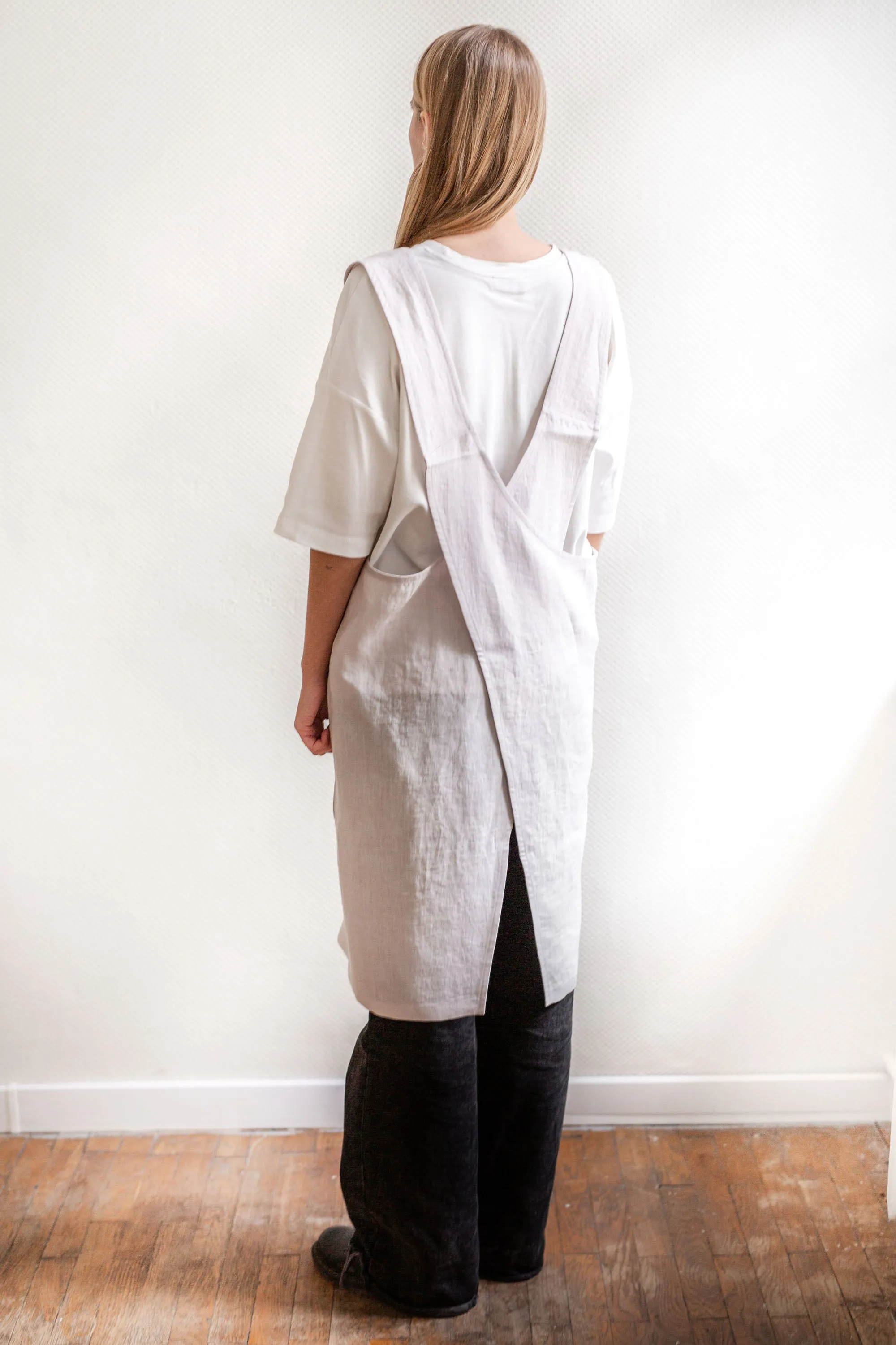 Pinafore linen apron by AmourLinen