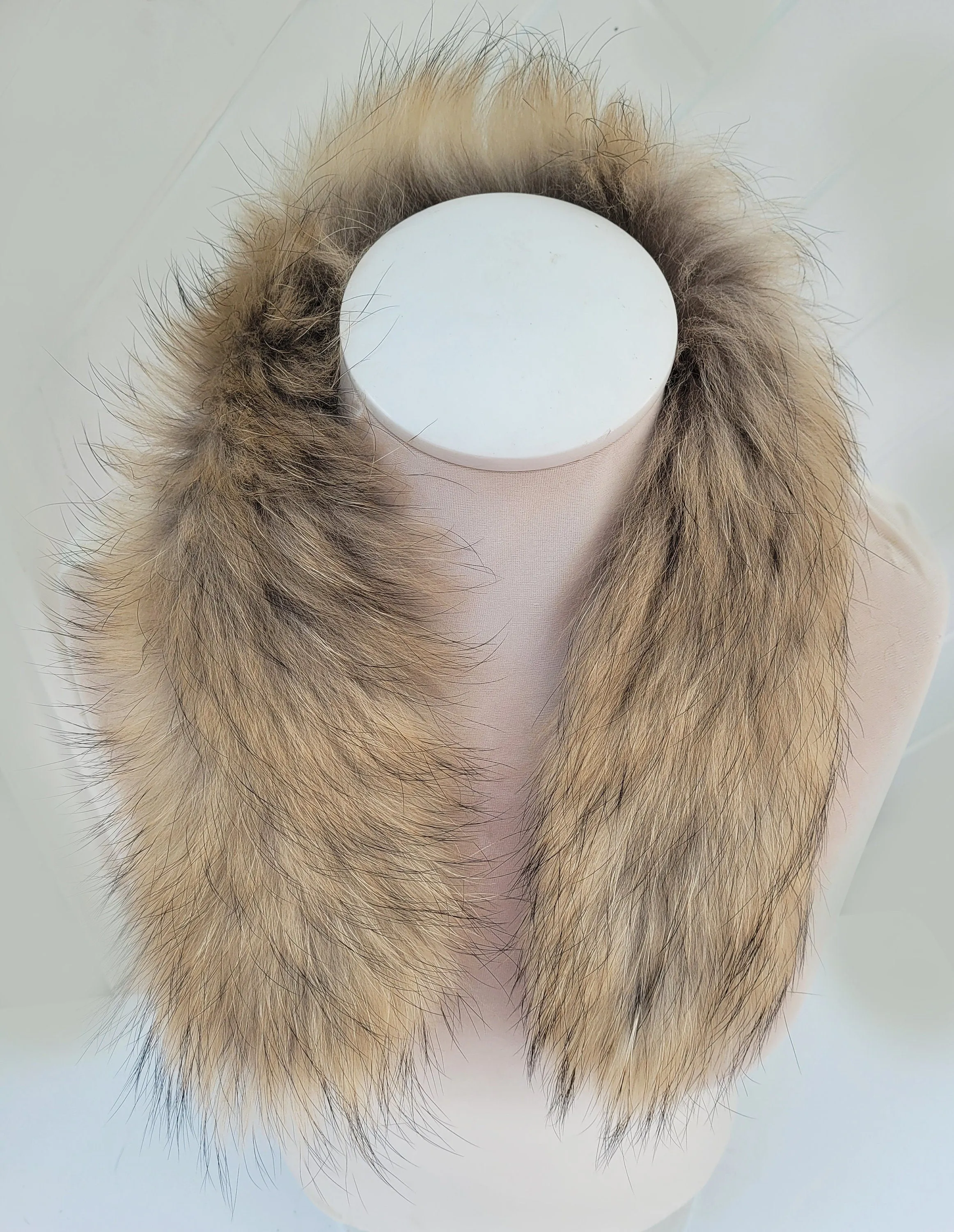 READY to SHIP 60x2 cm Real Raccoon Fur Collar, Fur Trim for Hoodies, Raccoon Fur Collar, Fur Scarf, Fur Ruff, Raccoon Fur Hood, Raccoon Fur