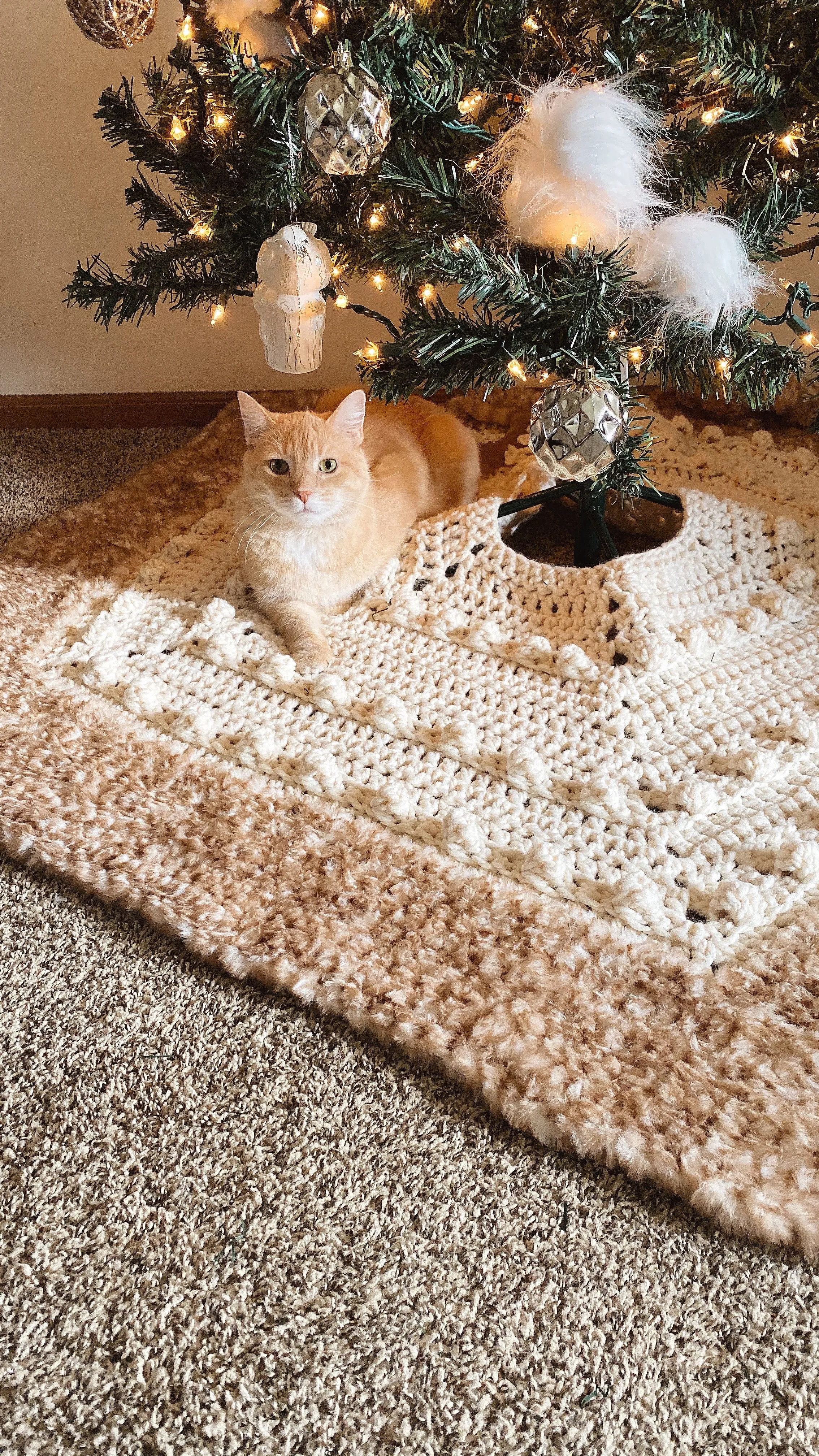 Solstice Tree Skirt // Crochet PDF Pattern